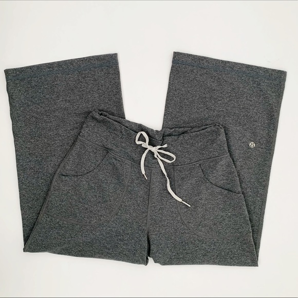 Lululemon Grey Wide Leg Women's Capris - Sz 6 - Picture 3 of 7